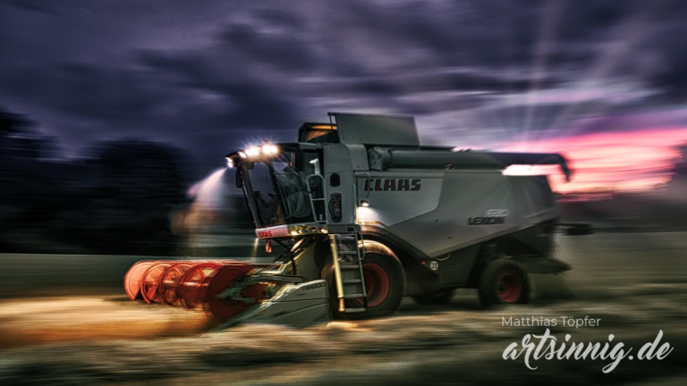 slow shutter speed Landwirtschaft Fotos von der Ernte mit dem Mähdrescher