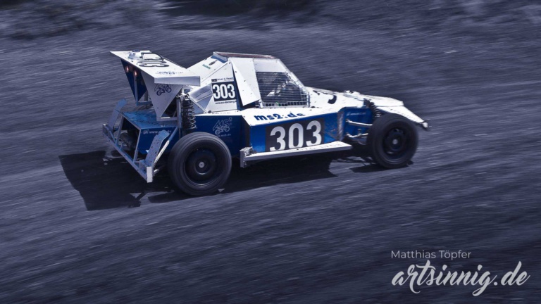 slow shutter speed motorsport stock car racing