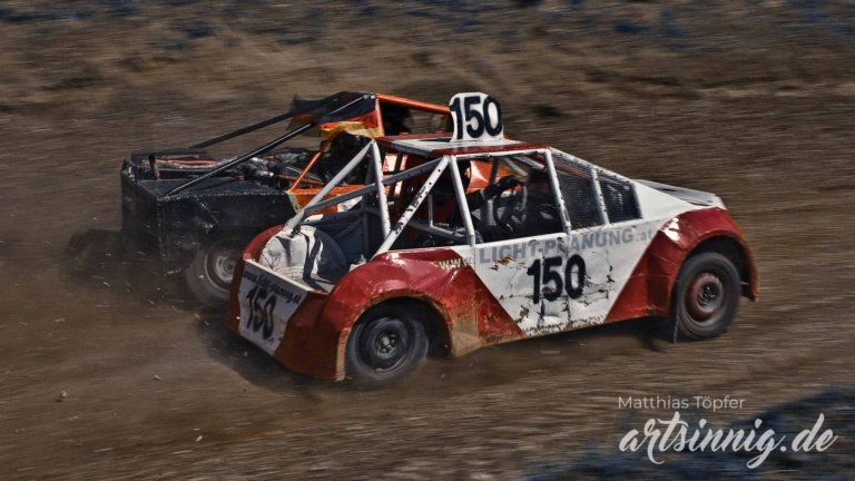 slow shutter speed motorsport stock car racing